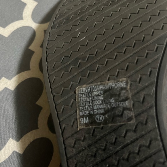 Moving Sale! Cute and Elegant Dressy Shoes - Picture 3 of 6